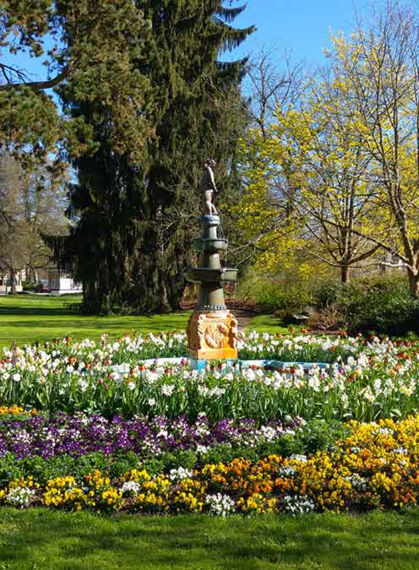 Kurpark im Frühling Bad Salzschlirf